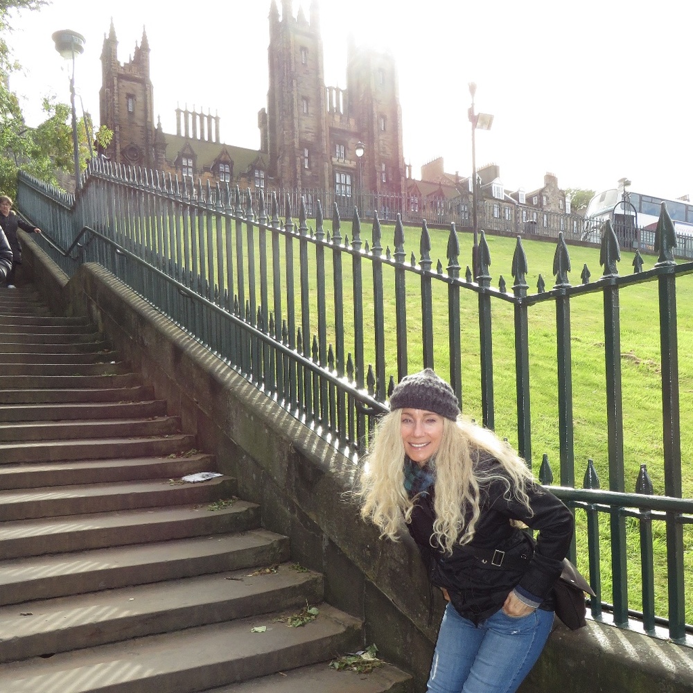 Meet your Posher, Sy